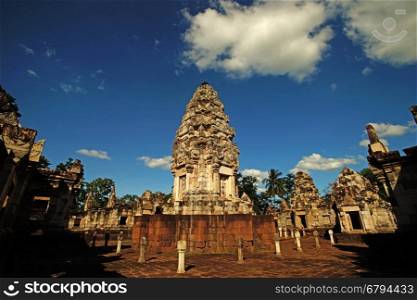 sdok kak thom is an khmer ancient temple