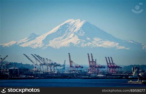 Seattle harbour and Mount Rainier