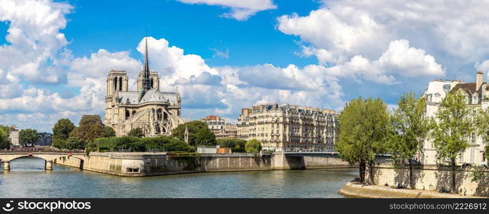 Seine and Notre Dame de Paris is the one of the most famous symbols of Paris