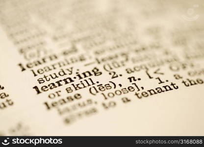 Selective focus of dictionary definition for the word learning.