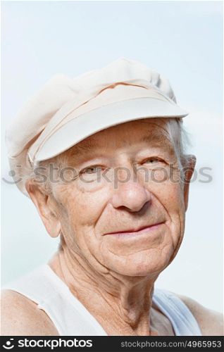 Senior man wearing a cap