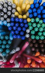 set multicolored pens