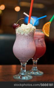 Set o nonalcoholic milkshake cocktails with berries