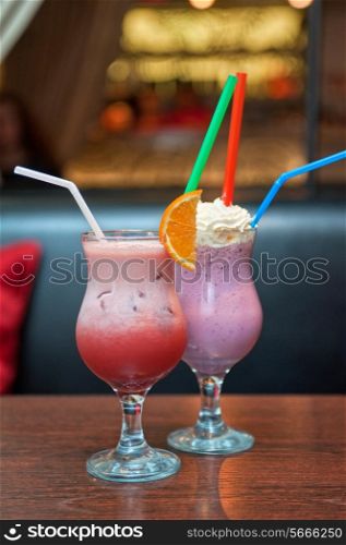 Set o nonalcoholic milkshake cocktails with berries