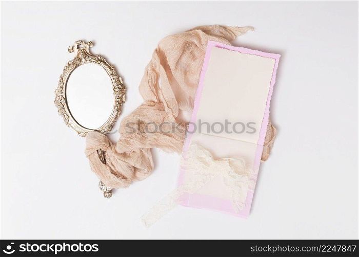 set paper mirror textile