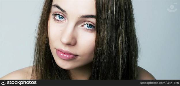 Sexy young woman Natural spa beauty with pure clean skin. Natural make-up