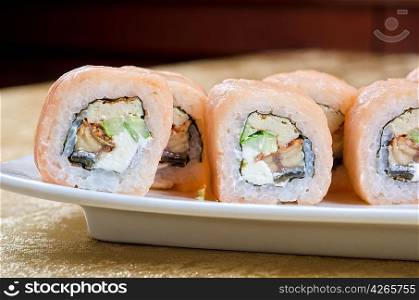 shrimp and eel sushi roll