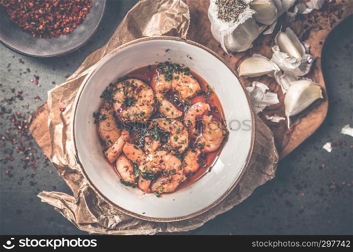 Shrimp in chili tapas with herbs
