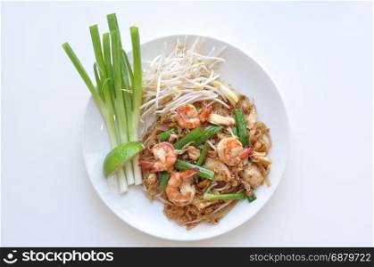 Shrimp Pad Thai, Thin rice noodles stir-fried with chicken, bean sprout, egg, green onion and ground peanut.