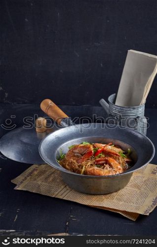 Shrimp potted with vermicelli.Thai Food. Shrimp potted with vermicelli.