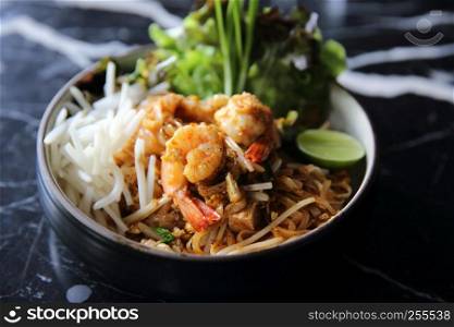 Shrimps Pad Thai Thai food noodles