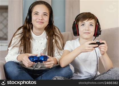 siblings home playing games