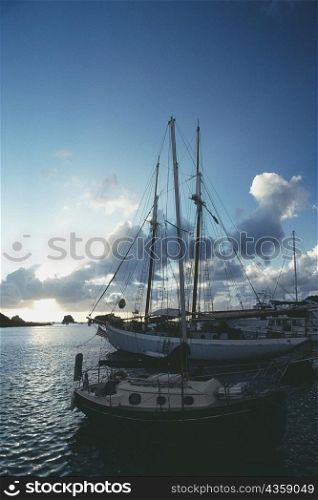 Side view of a boat under the cloudy sky, St. Bant&acute;s