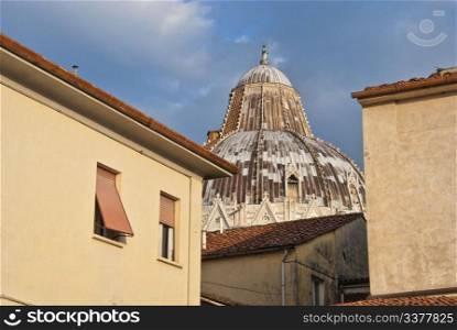 Side view of Baptistery in Pisa, December 2009
