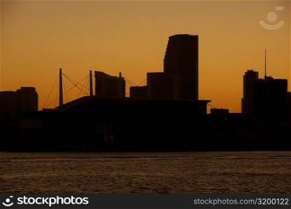 Silhouette of buildings at dusk, Miami, Florida, USA