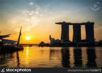 Singapore city, SINGAPORE - FEBRUARY 10, 2017 : Marina Bay Sands Hotel, Landmark of Singapore during morning sunrise at Marina Bay, Singapore.