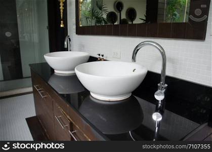 sink modern luxury hotels in the bathroom