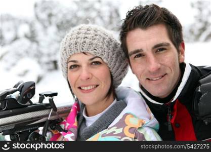 Ski couple