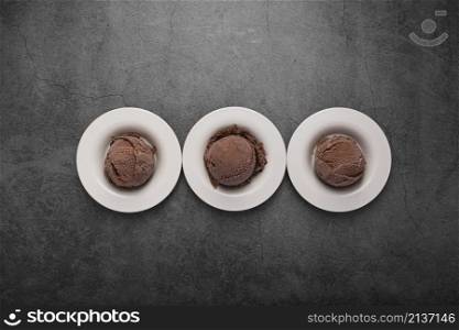 small ball with chocolate ice cream