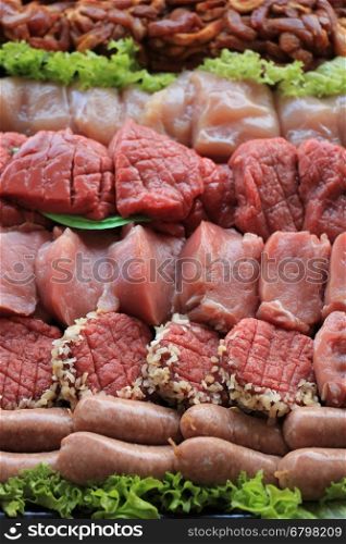 Small pieces of fresh meat for fondue or raclette