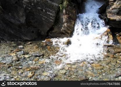 Small waterfall amd clean water