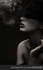 Smoking hot lady in a men&rsquo;s hat