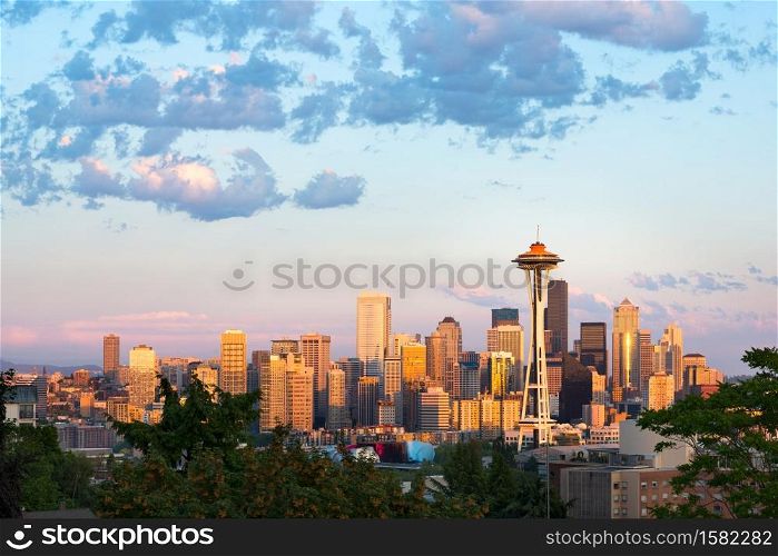 Space Needle and downtown, Seattle, Washington State, USA