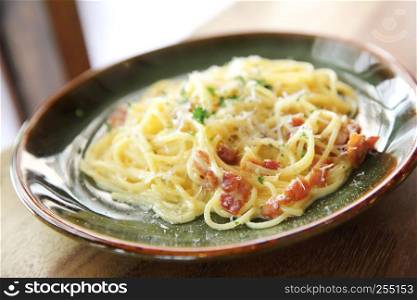 spaghetti carbonara on closeup
