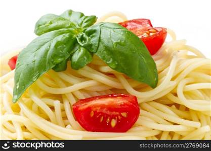 spaghetti with fresh tomatoes and basil