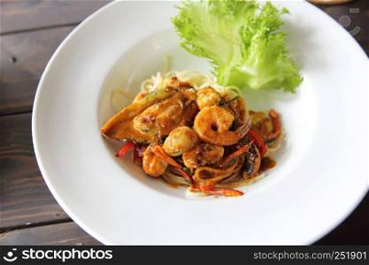 spaghetti with seafood with spicy sauce