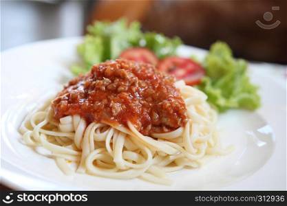 Spaghetti with tomato beef sauce