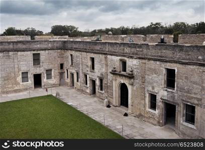 Spanish architecture in historic Saint Augustine, Florida. A courtyard view of an early spanish fort. Castillo de San Marcos, the oldest fort in the continental Unite