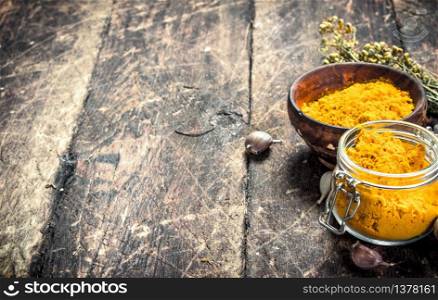 Spice powder curry. On a wooden background.. Spice powder curry.