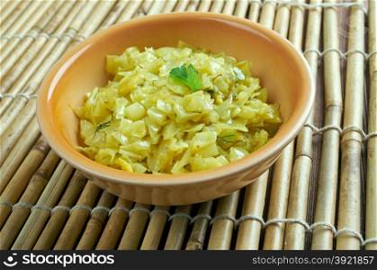 spicy indian vegetarian cabbage thoran. Ke