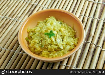 spicy indian vegetarian cabbage thoran. Ke