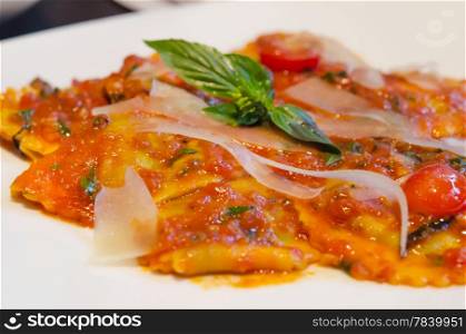 Spinach and Ricotta ravioli with Alfresco Sauce