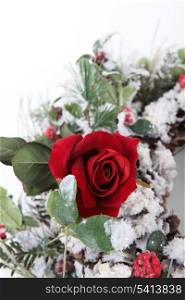 splendid single red rose in bouquet