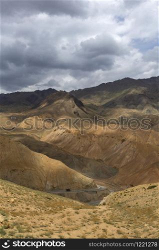 Srinagar highway, Fotu La Pass, Ladakh, India. Fotu La is one of two high mountain passes between Leh and Kargil