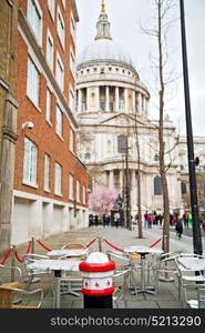 st paul cathedral in london england old construction and religion