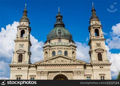 St. Stephen’s Basilica, the largest church in Budapest, Hungary. St. Stephen’s basilica, Budapest, Hungary