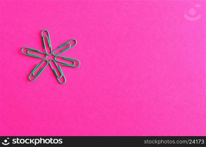 Star made out of paper clips