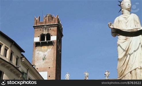 Statue an der Basilica San Zeno Maggiore in Verona