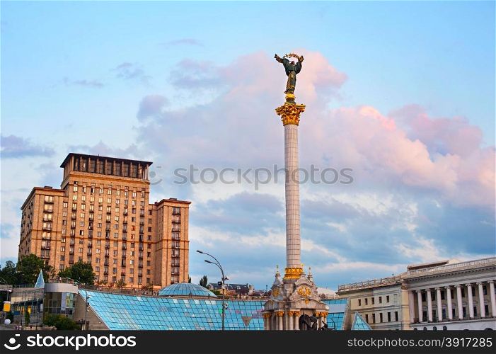 Statue of Berehynia on the top of Independence Monument on the Maidan Nezalezhnosti in Kiev, Ukraine