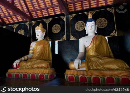 Statues of Buddha in Wat Chedi Luang, Chiang Mai, Thailand