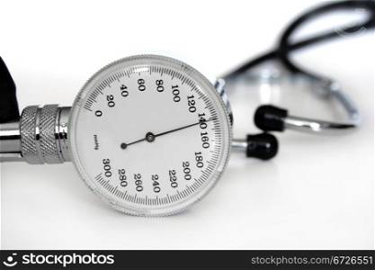 stethoscope to measure blood pressure