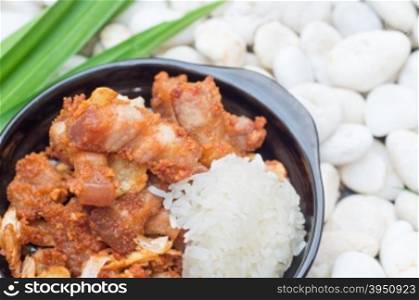 Sticky rice with fried pork&#xA;