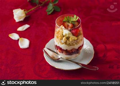 strawberry layer dessert