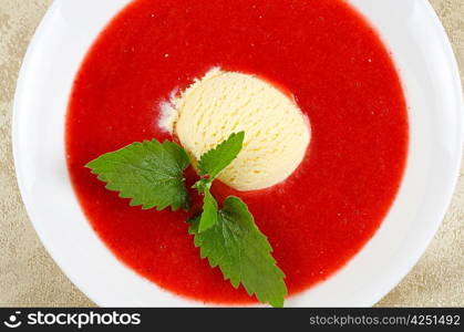 Strawberry soup