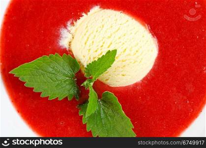 Strawberry soup