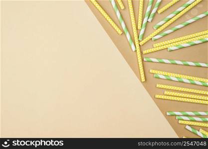 straws green yellow colors top view